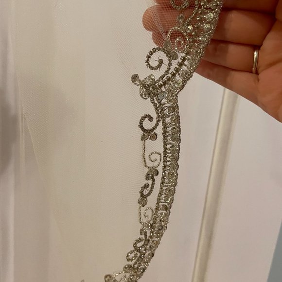 Bridal veil - Picture 2 of 5